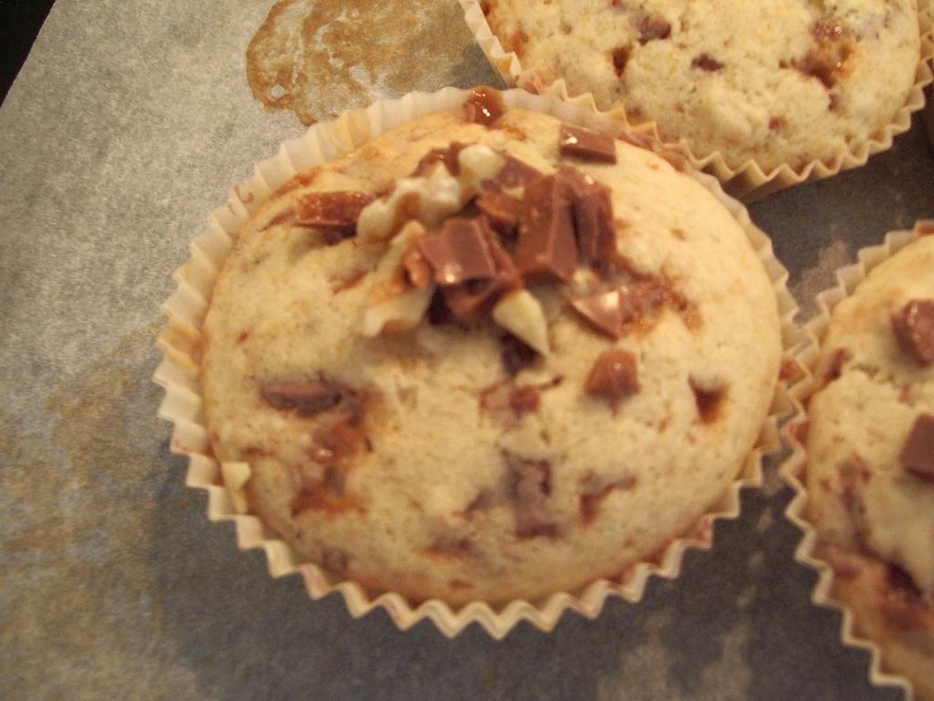 Muffins med Daim og valnødder…….. Mad ideer, Cupcake opskrifter